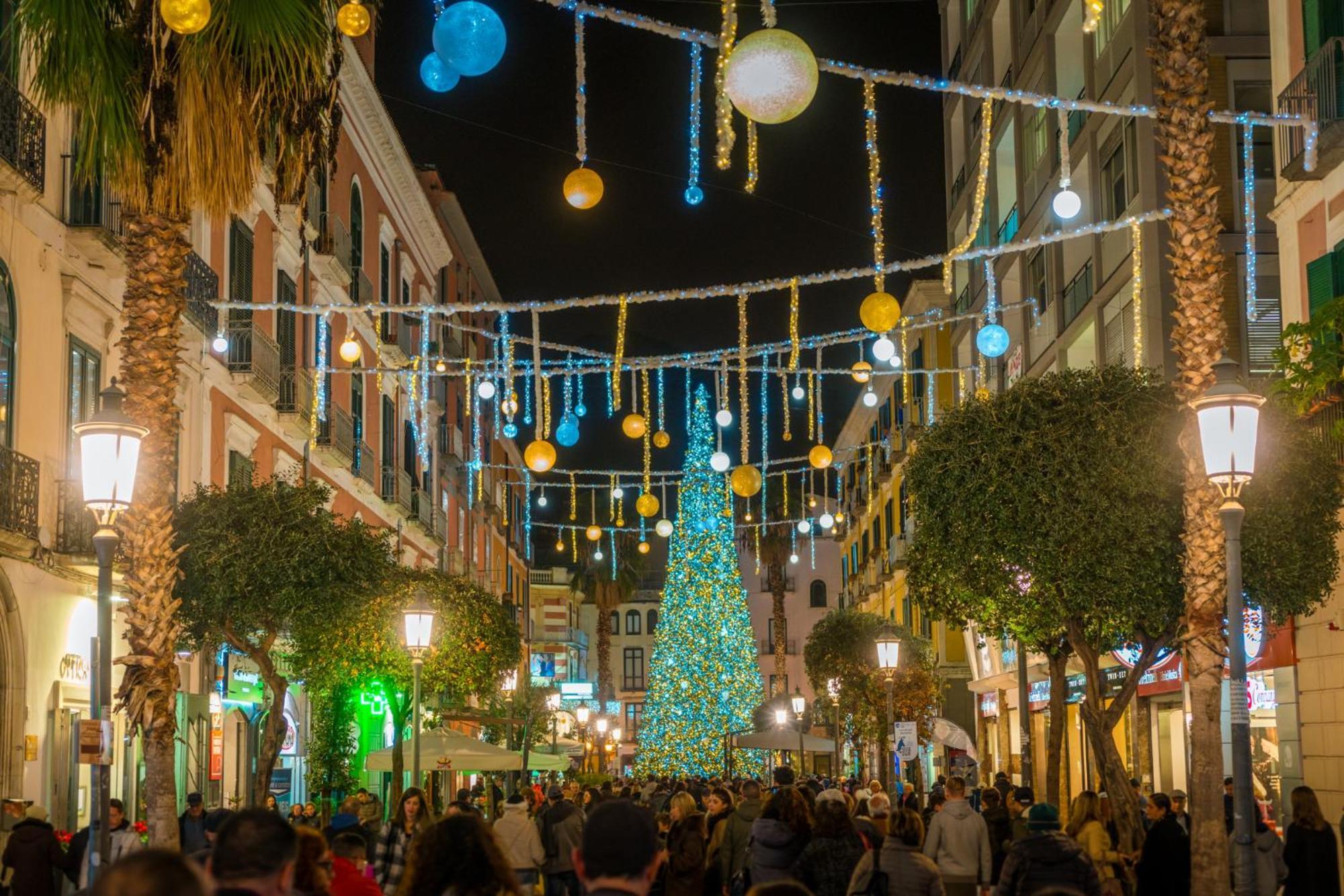 Mare Luna - Appartamento Nel Centro Storico Di Salerno Bagian luar foto